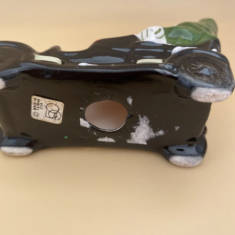 Dept. 56 Ceramic Car Black W/Tree & Gifts Retired 1989 Snow Village Rare 50690